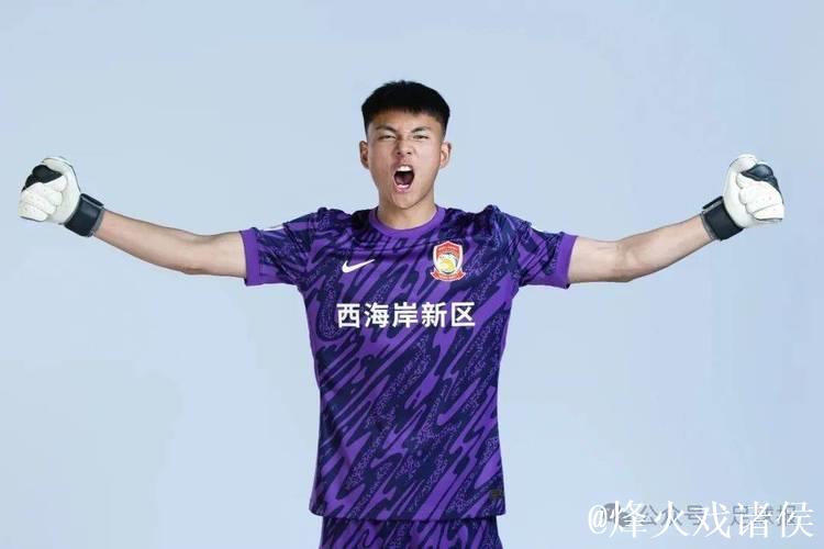 中超第一阶段本土最佳阵容：前场新人亮眼 中场还靠老将